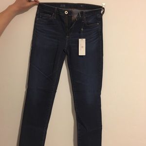 AG PRIMA mid rise cigarette jeans. NWT